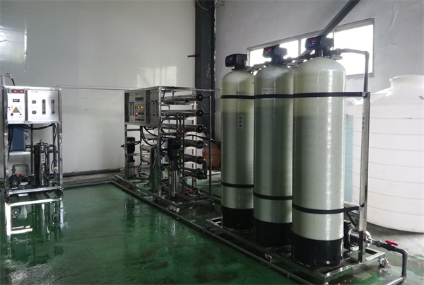 超純水機-安徽桐城順彤包裝與成都奧邁簽訂超純水機采購合同！